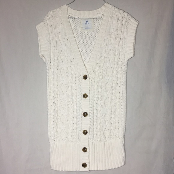 aerie Sweaters - Aerie Cream Sweater Button Down Vest Medium